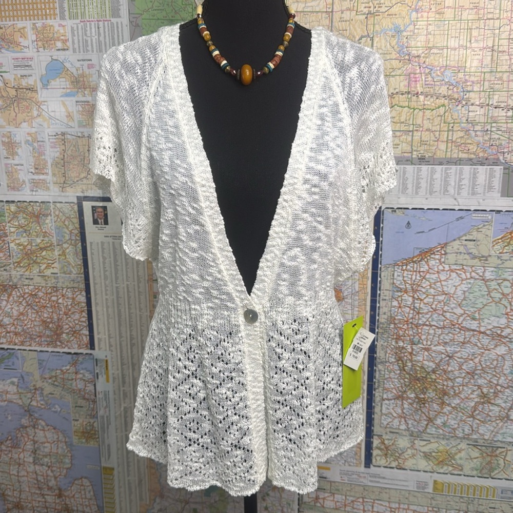 Press Lacy Knit Women's Short-Sleeved Gathered-Waist Button Vest